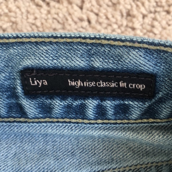 CoH - Liya High Rise Classic Fit Crop - Picture 7 of 8
